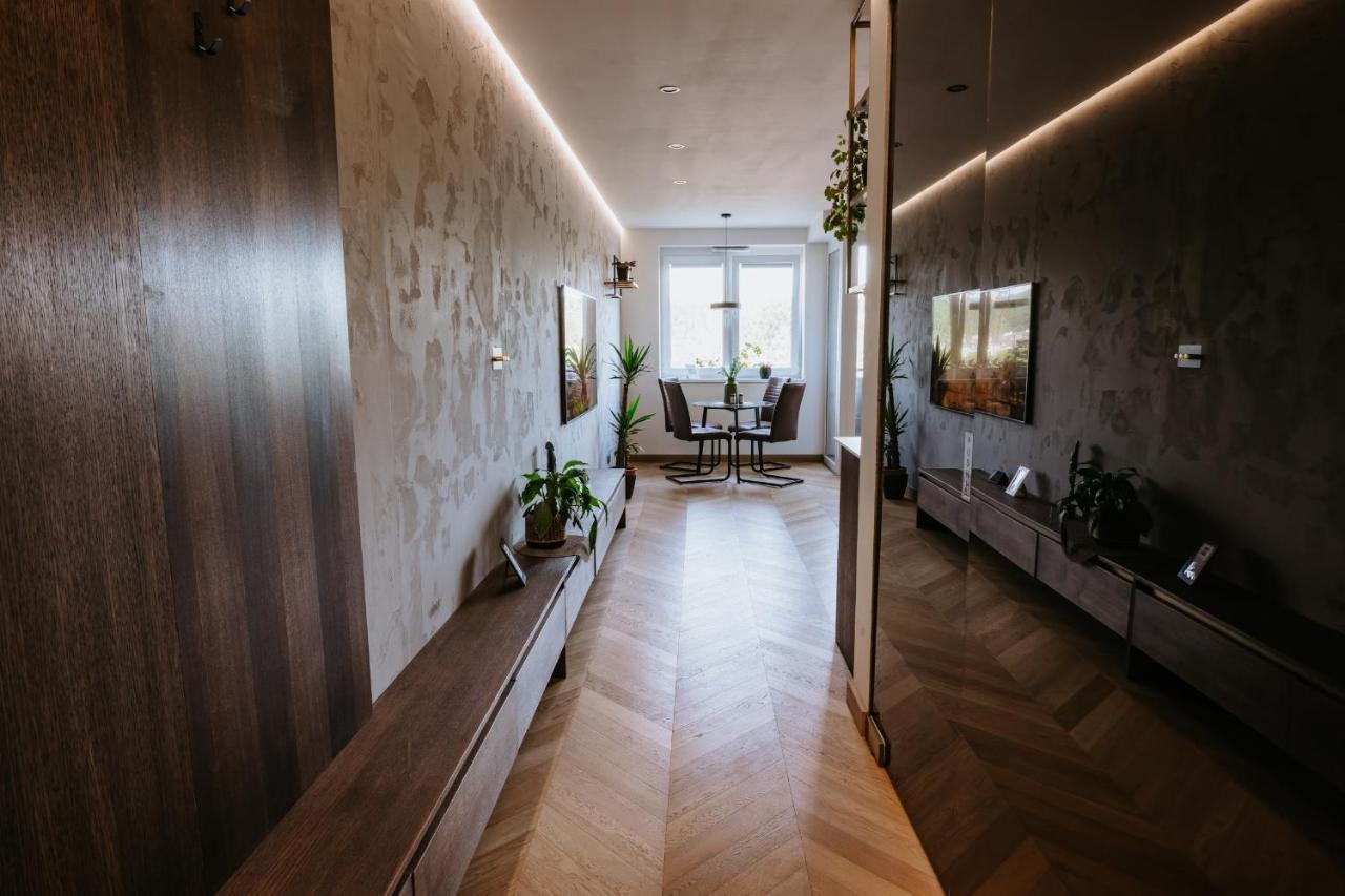 Minimalist Design Penthouse - Kosice Old Town Lägenhet Exteriör bild