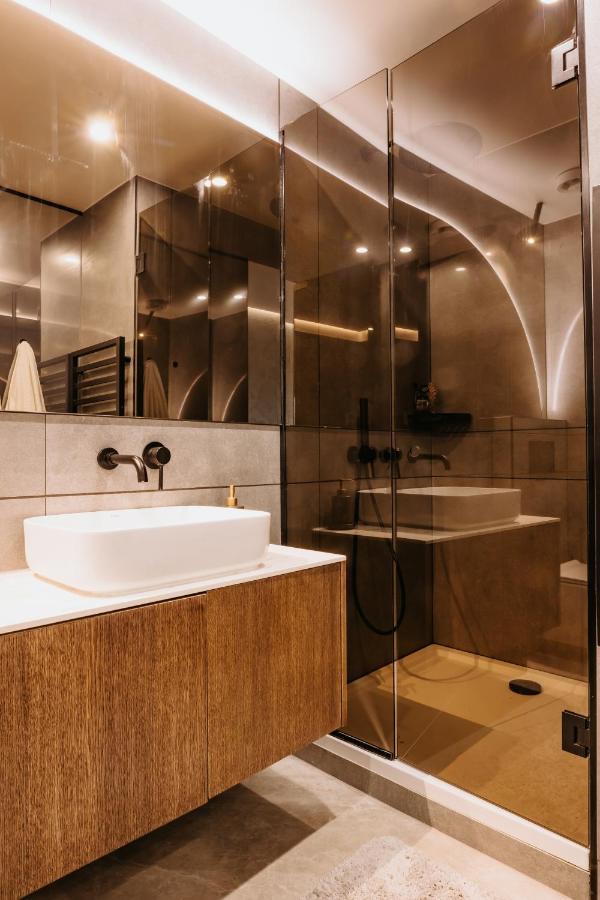 Minimalist Design Penthouse - Kosice Old Town Lägenhet Exteriör bild